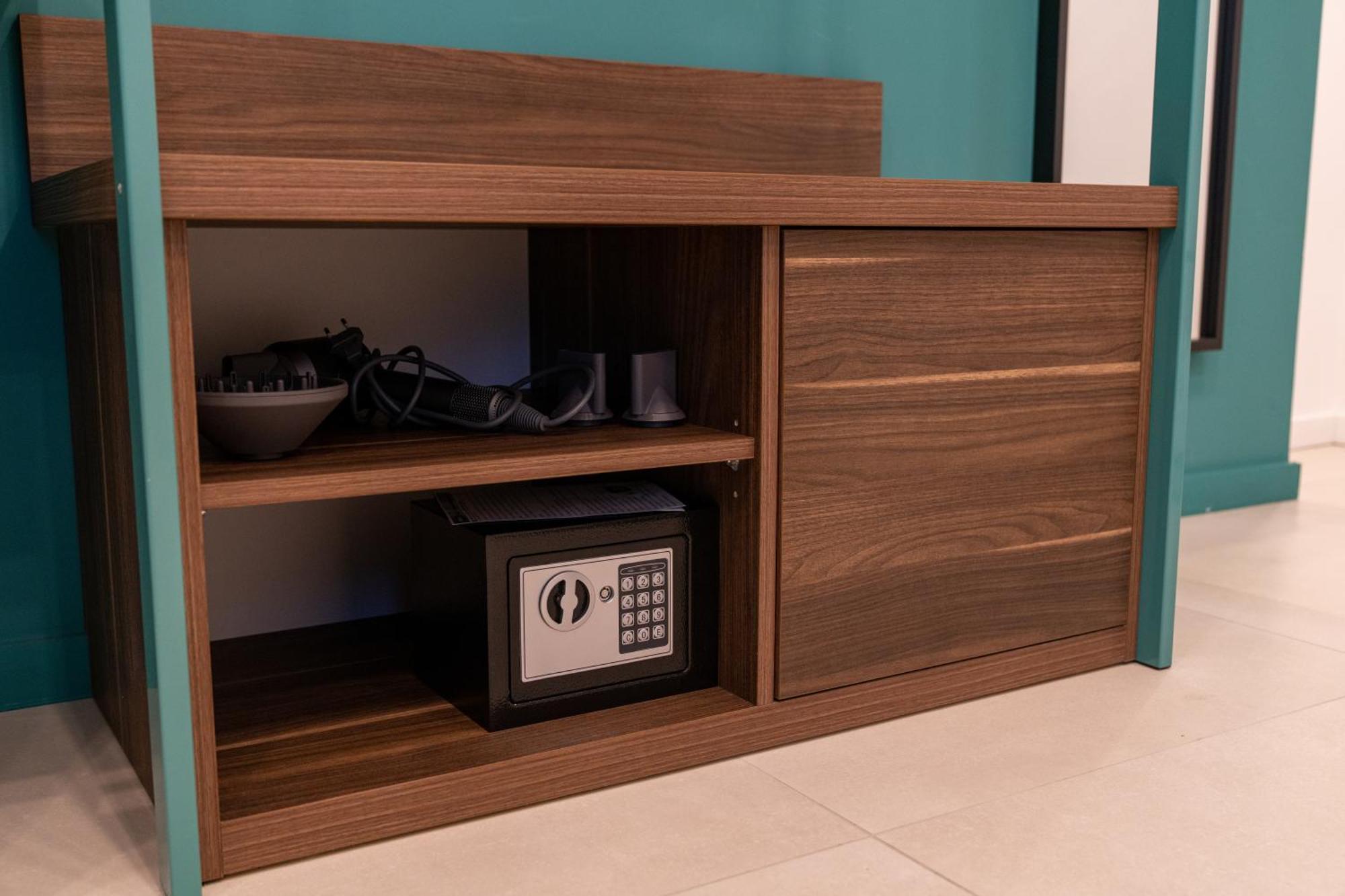 Fran City Suite Вико Екуензе Екстериор снимка